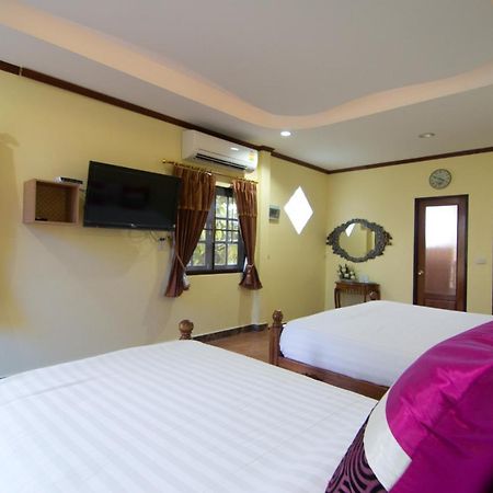 Bueng Bua Thong Resort Ban Huai Yai Buitenkant foto